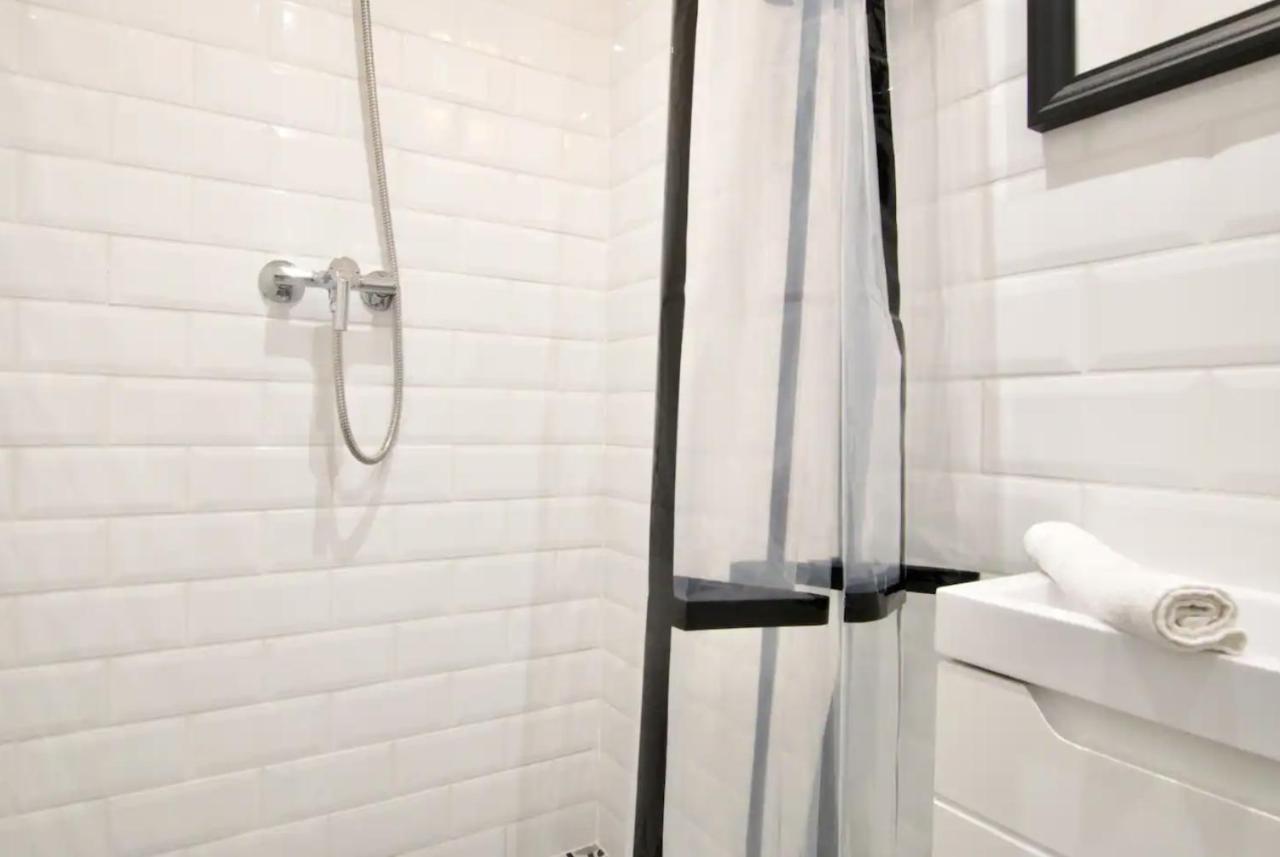 בודפשט Studio Apartments By Hi5- Apartment In Downtown מראה חיצוני תמונה